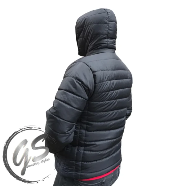 negra capucha invierno
